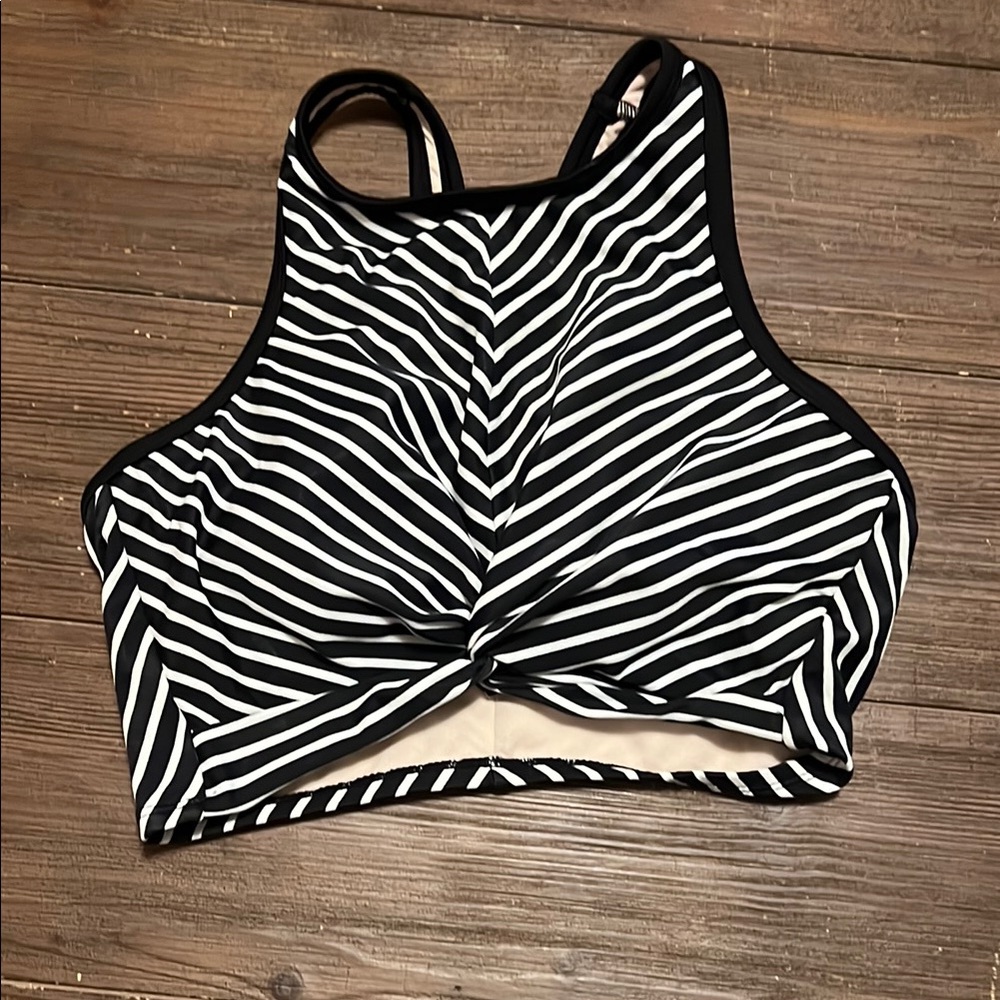 Black and White Striped Crop Top